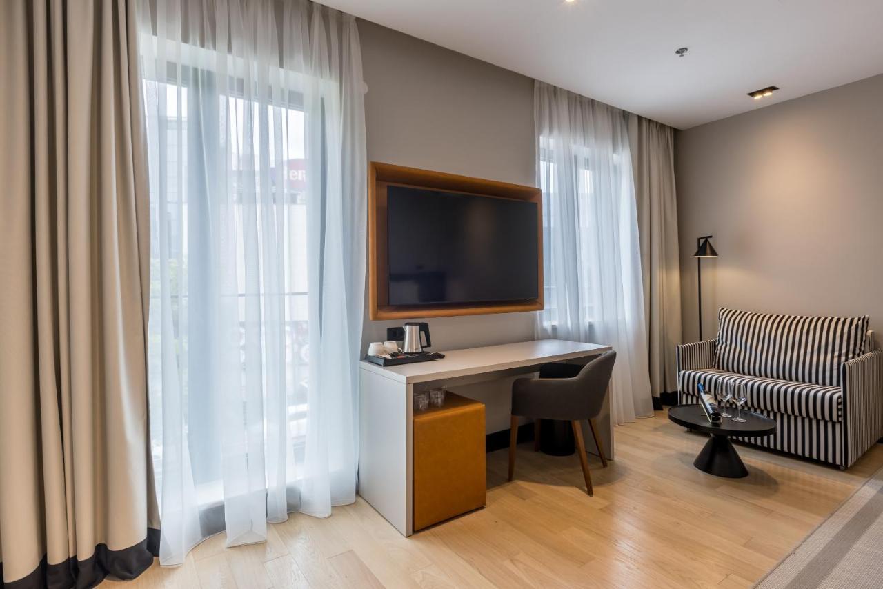 Cora Hotel Split Bagian luar foto