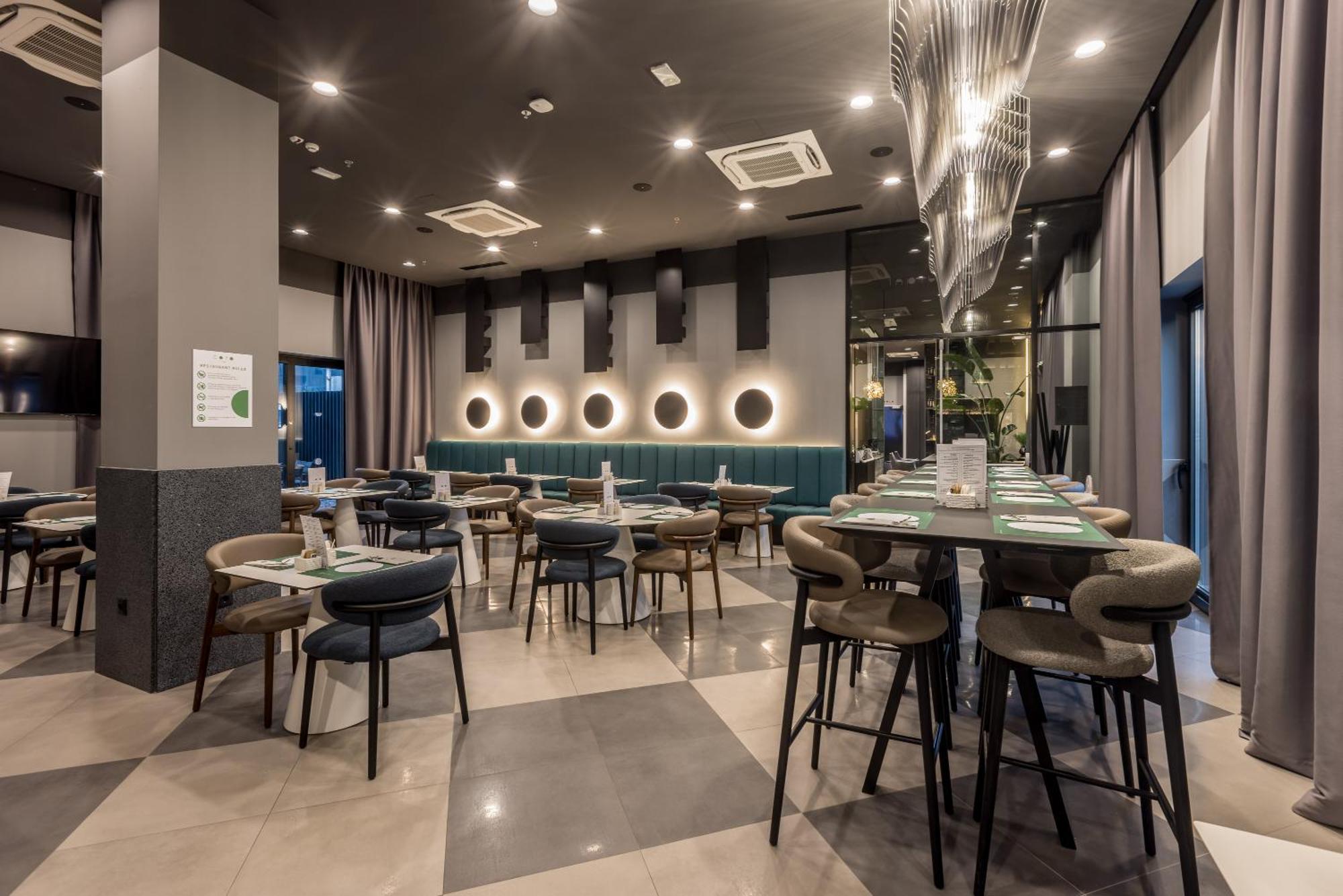 Cora Hotel Split Bagian luar foto